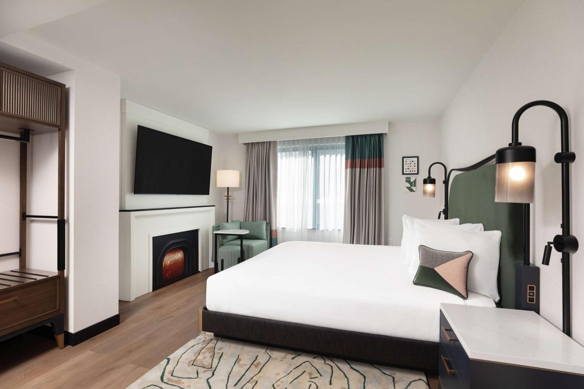 Deluxe King Room,1535238865:JPEG